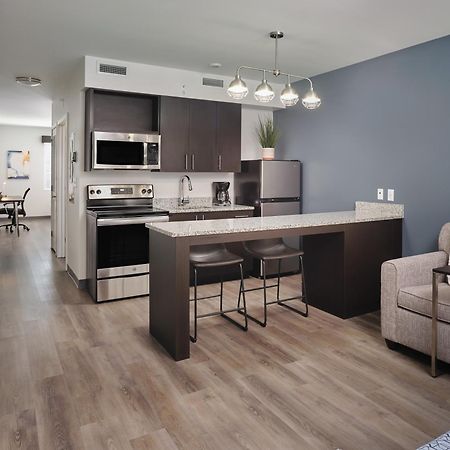 Stayapt Suites Pensacola-Uwf/Florida Hospital Area Ferry Pass Esterno foto