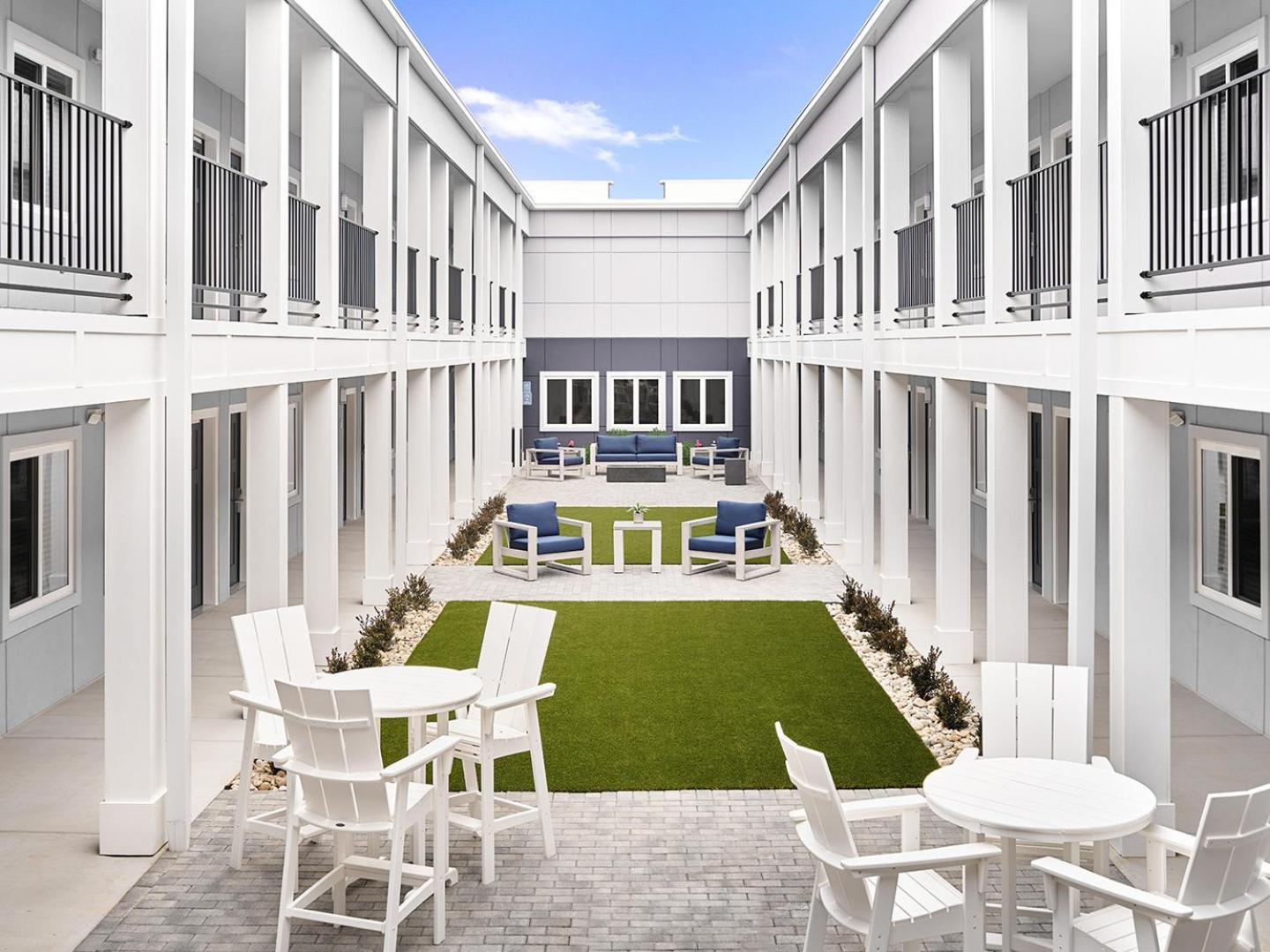 Stayapt Suites Pensacola-Uwf/Florida Hospital Area Ferry Pass Esterno foto