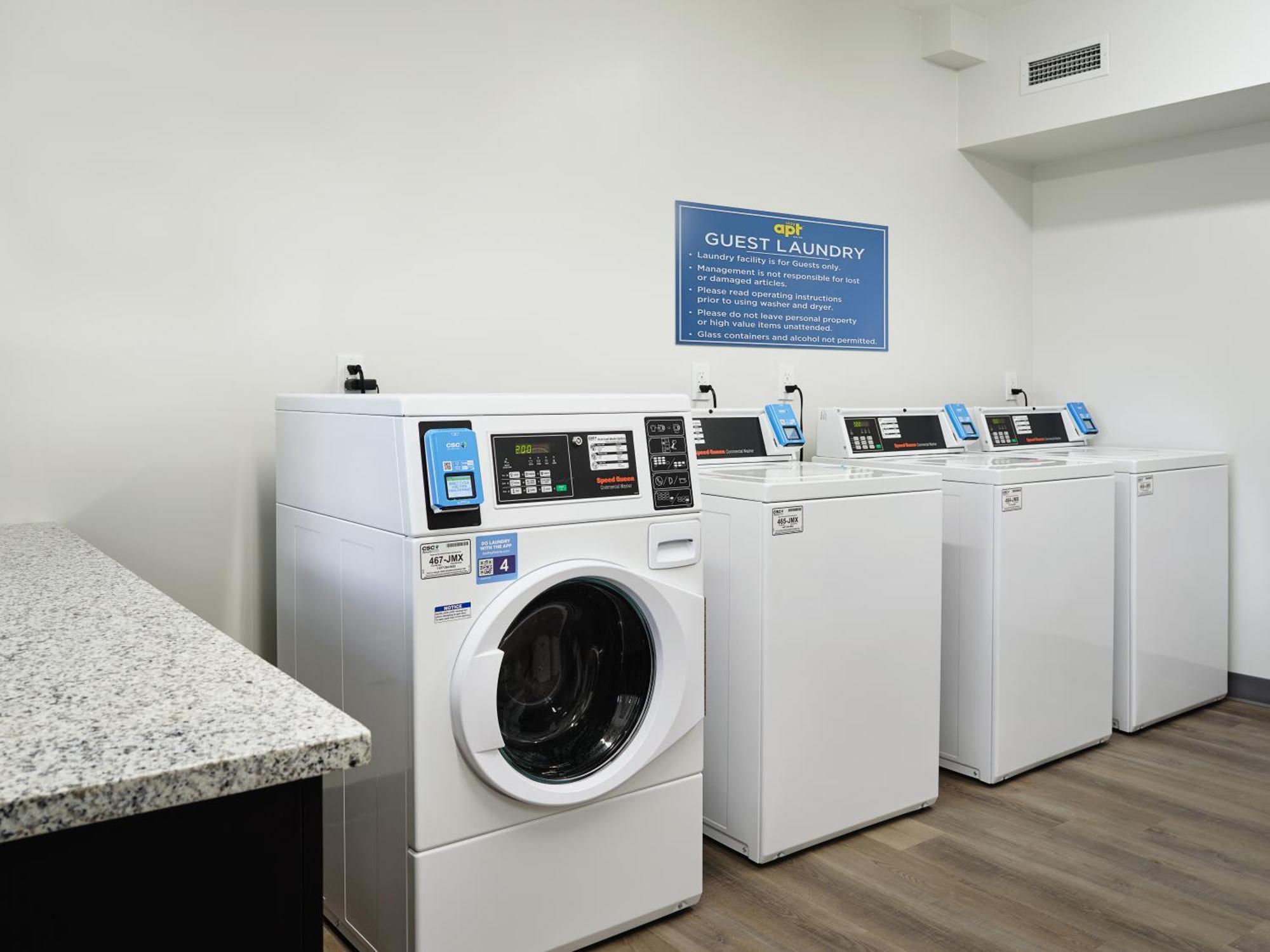 Stayapt Suites Pensacola-Uwf/Florida Hospital Area Ferry Pass Esterno foto