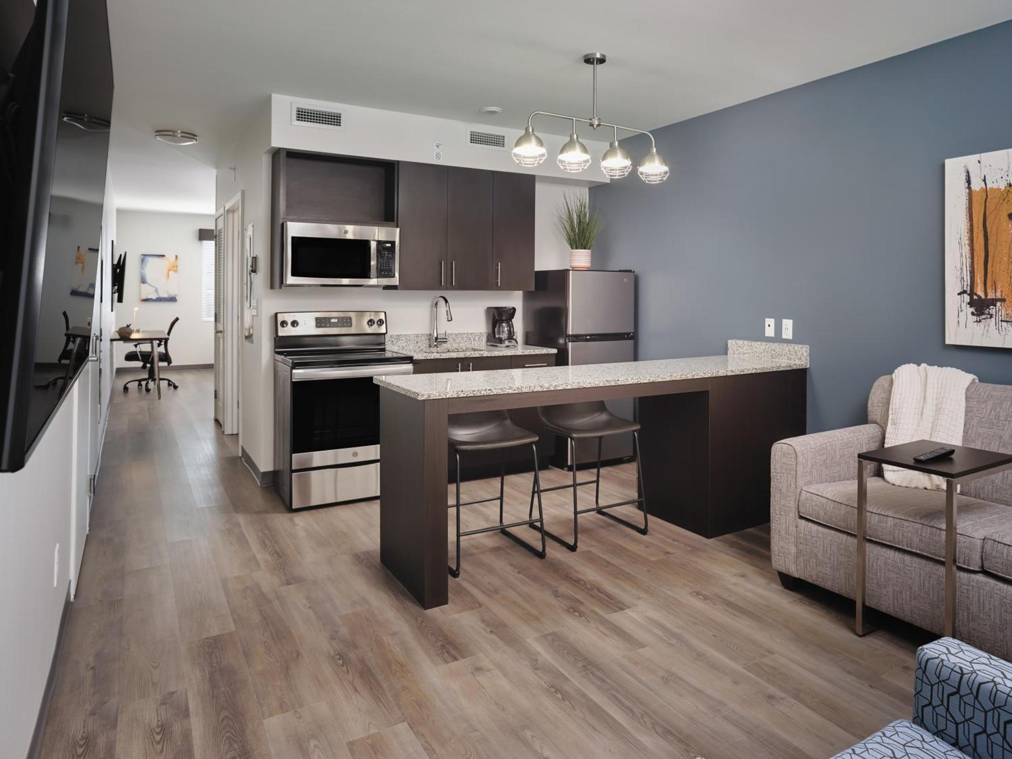 Stayapt Suites Pensacola-Uwf/Florida Hospital Area Ferry Pass Esterno foto